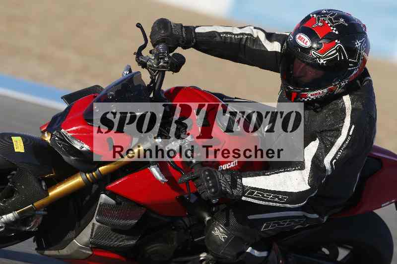 /Archiv-2025/02 28.-31.01.2025 Moto Center Thun Jerez/gruen-green/82